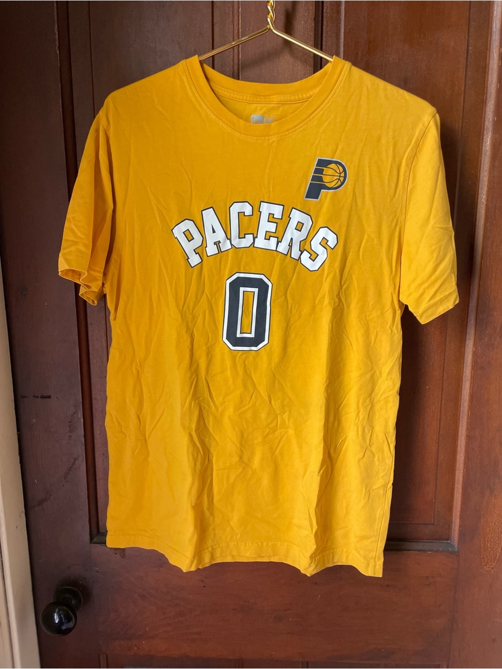 New Era men's medium short sleeve Indiana Pacers shirt